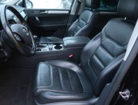 Volkswagen Touareg  3.0 TDI 