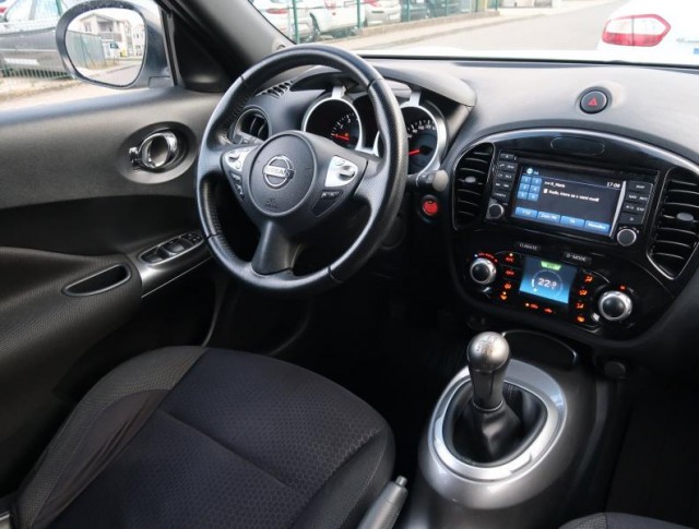 Nissan Juke  1.6 i 