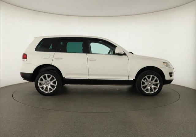 Volkswagen Touareg  3.0 TDI 