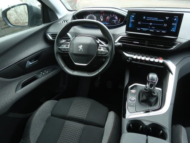 Peugeot 5008  1.5 BlueHDi 