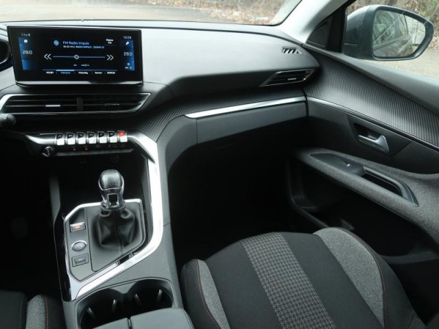 Peugeot 5008  1.5 BlueHDi 