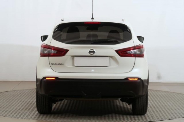 Nissan Qashqai  1.3 DIG-T 