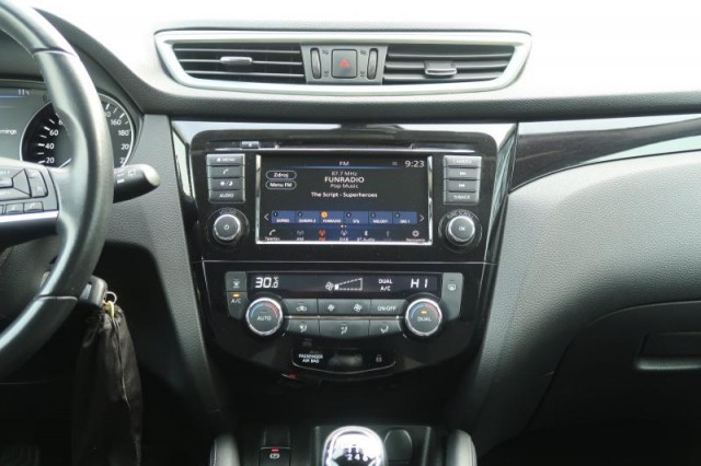 Nissan Qashqai  1.3 DIG-T 