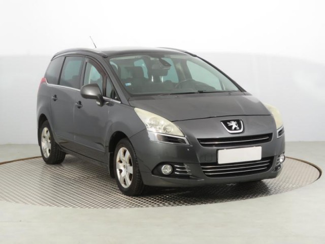 Peugeot 5008  1.6 HDi 