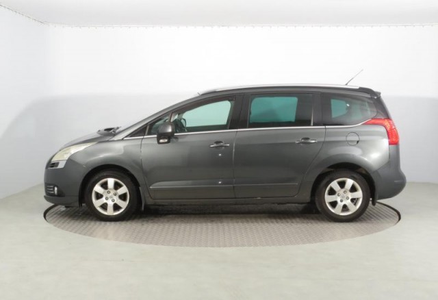 Peugeot 5008  1.6 HDi 