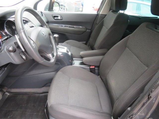 Peugeot 5008  1.6 HDi 