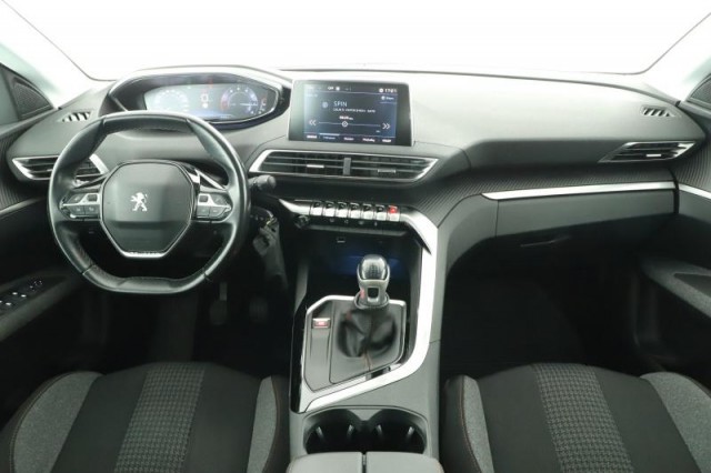 Peugeot 3008  1.2 PureTech 