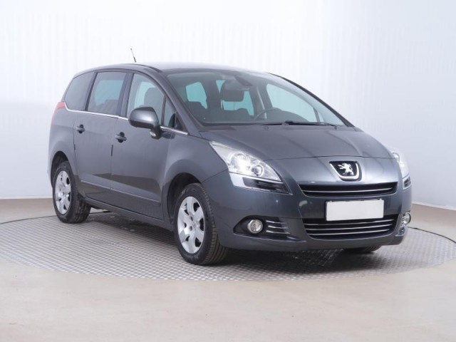 Peugeot 5008  1.6 HDi 