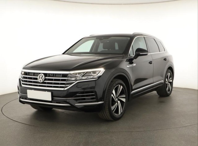 Volkswagen Touareg  3.0 TDI 