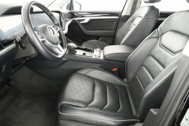 Volkswagen Touareg  3.0 TDI 