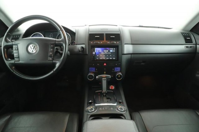 Volkswagen Touareg  3.0 TDI 