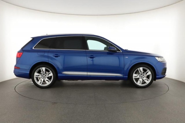 Audi Q7  3.0 TDI S-Line