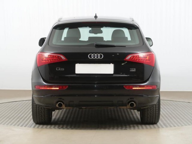 Audi Q5  3.0 TDI 