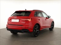 Audi Q3  45 TFSI S line