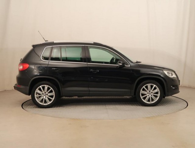 Volkswagen Tiguan  2.0 TDI 