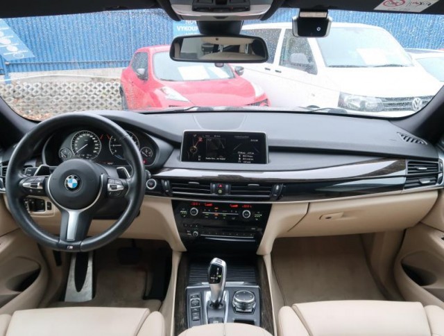 BMW X5  xDrive40e M Paket