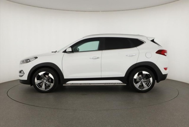 Hyundai Tucson  2.0 CRDi 