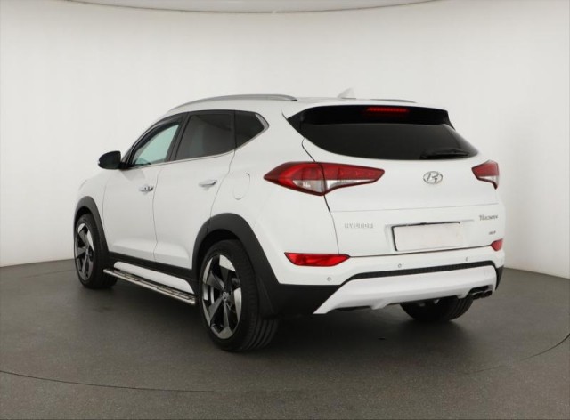 Hyundai Tucson  2.0 CRDi 