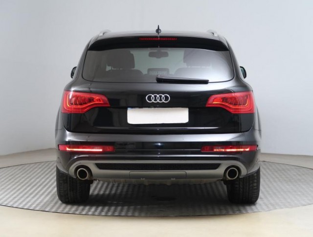 Audi Q7  3.0 TDI S-Line