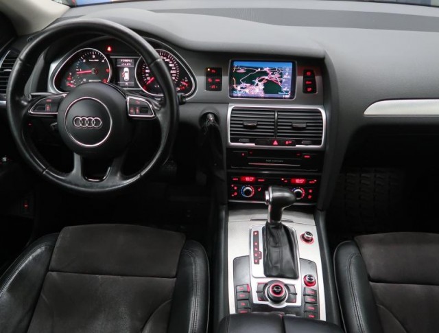 Audi Q7  3.0 TDI S-Line