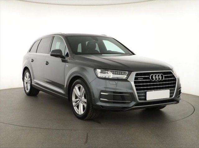 Audi Q7  3.0 TDI S-Line