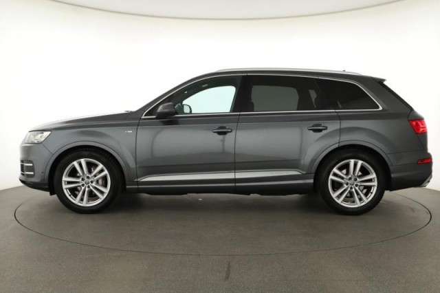 Audi Q7  3.0 TDI S-Line