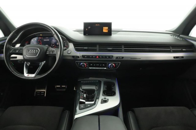 Audi Q7  3.0 TDI S-Line