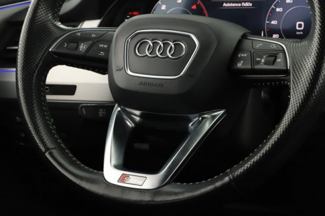 Audi Q7  3.0 TDI S-Line