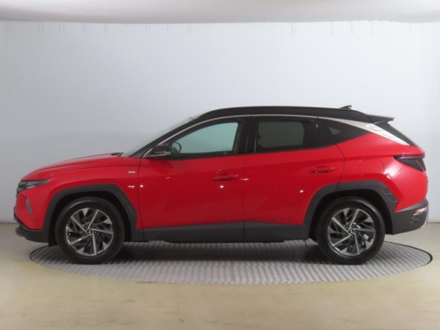 Hyundai Tucson  1.6 T-GDI 48V MHEV 