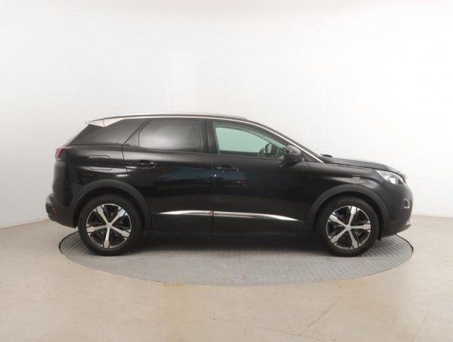 Peugeot 3008  1.2 PureTech 