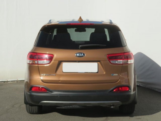 Kia Sorento  2.2 CRDi 