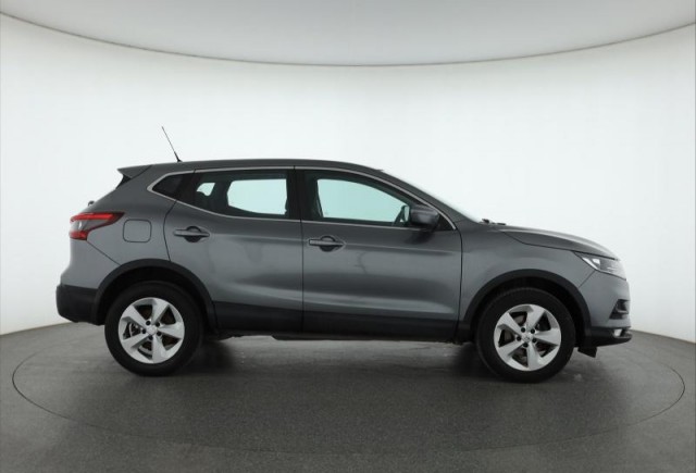 Nissan Qashqai  1.2 DIG-T 