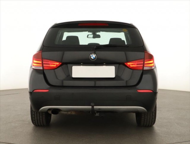 BMW X1  sDrive18i 