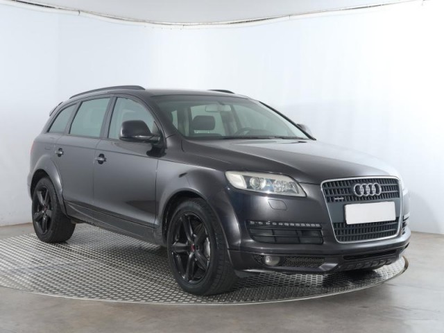 Audi Q7  3.0 TDI 