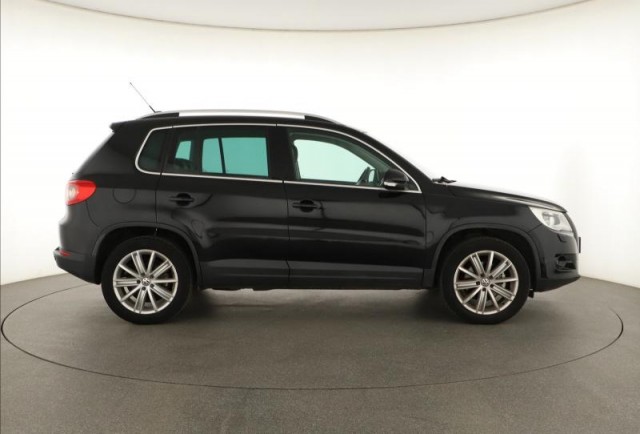 Volkswagen Tiguan  2.0 TDI 