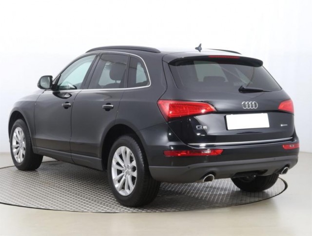 Audi Q5  3.0 TDI 