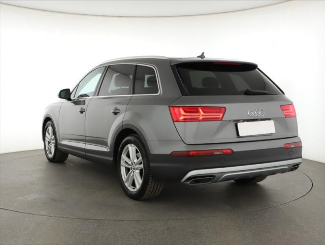 Audi Q7  3.0 TDI 