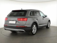 Audi Q7  3.0 TDI 