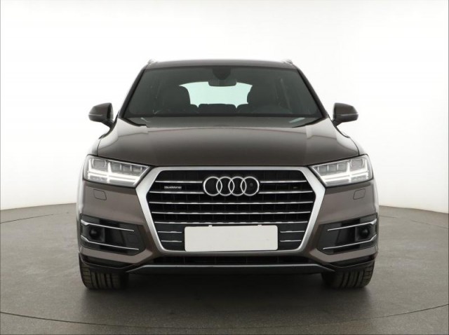 Audi Q7  3.0 TDI S-Line