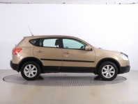 Nissan Qashqai  1.6 