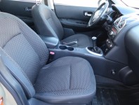 Nissan Qashqai  1.6 