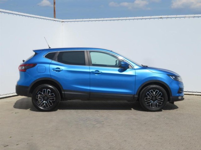 Nissan Qashqai  1.3 DIG-T 