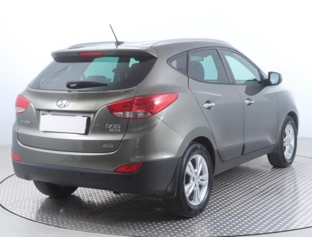 Hyundai ix35  2.0 CRDi 