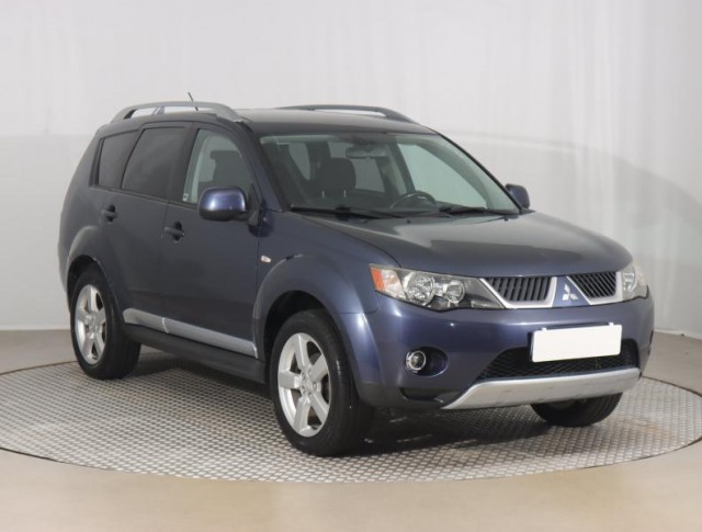 Mitsubishi Outlander  2.4 MIVEC 