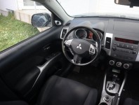 Mitsubishi Outlander  2.4 MIVEC 