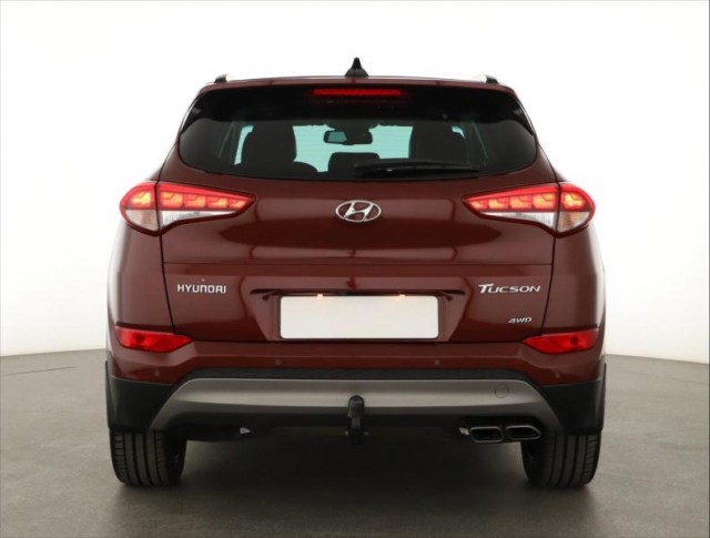 Hyundai Tucson  2.0 CRDi 