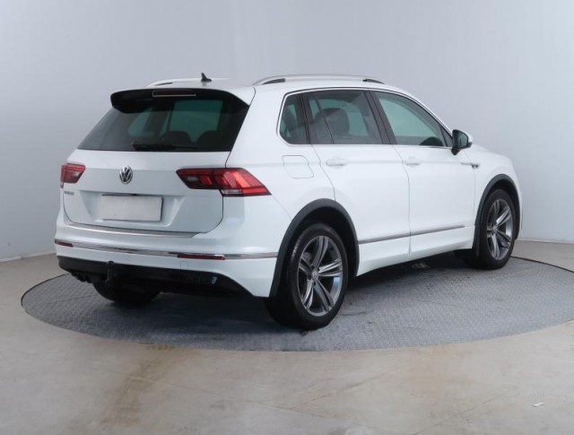 Volkswagen Tiguan  2.0 TDI R-Line