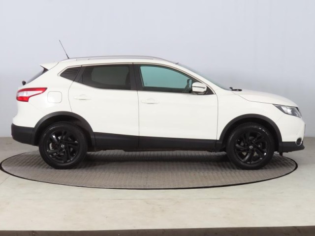 Nissan Qashqai  1.6 DIG-T 