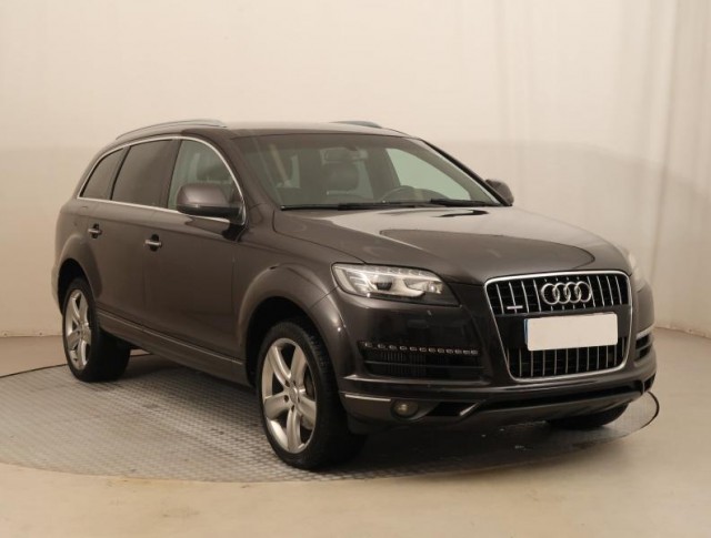 Audi Q7  3.0 TDI 