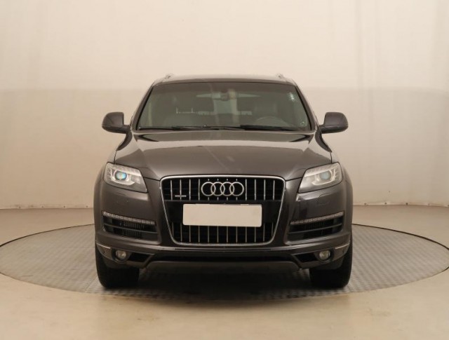 Audi Q7  3.0 TDI 